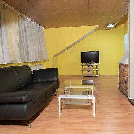 Haus Kim Thinh Appartement Betzdorf Buitenkant foto