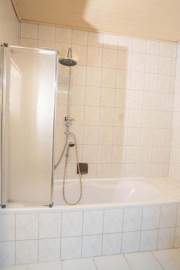 Haus Kim Thinh Appartement Betzdorf Buitenkant foto